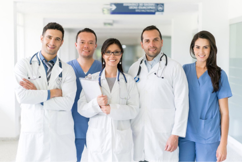 Врачи